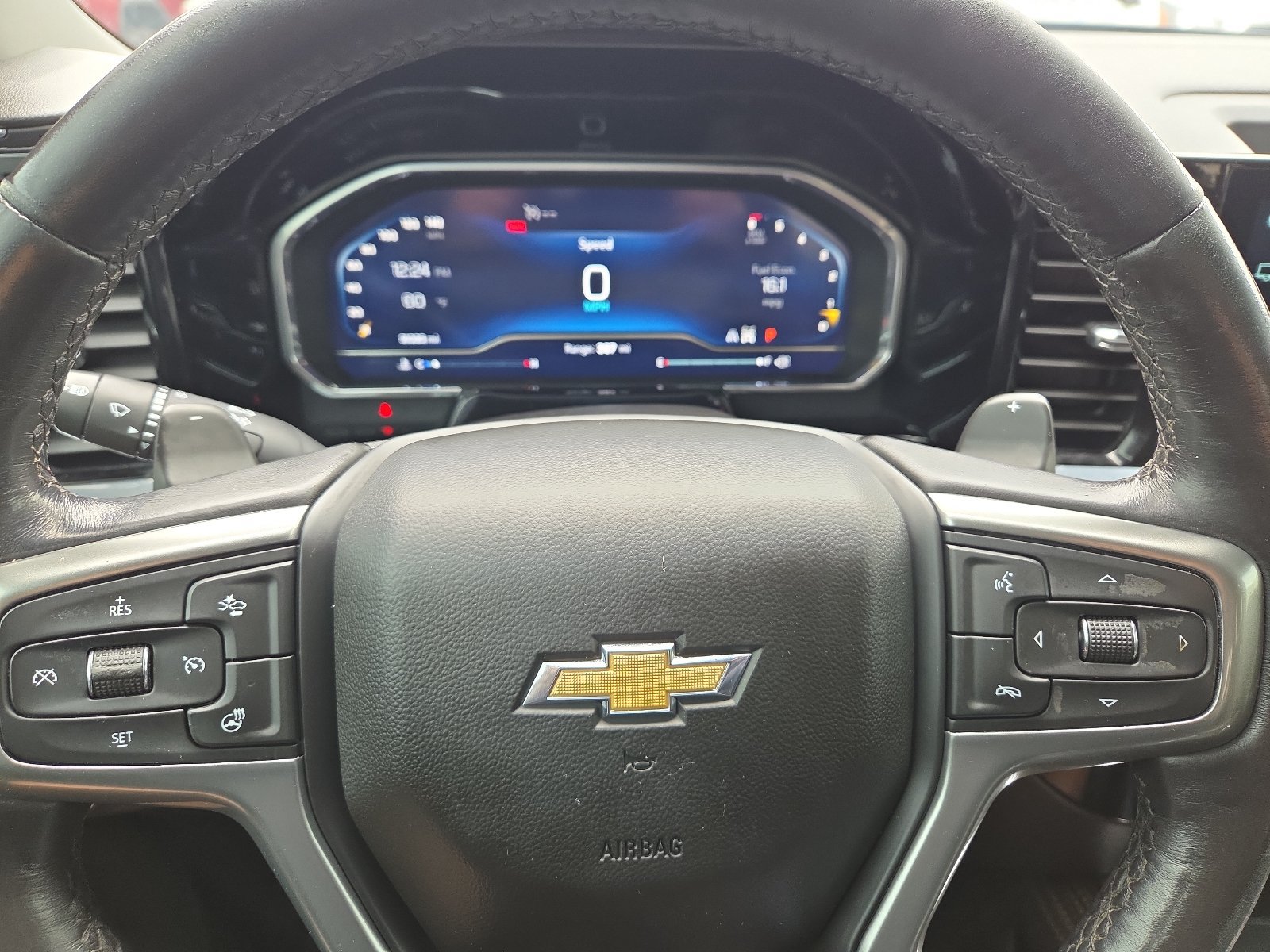 Used 2023 Chevrolet Silverado 1500 LT w/ Protection Package AWD/4WD image 4