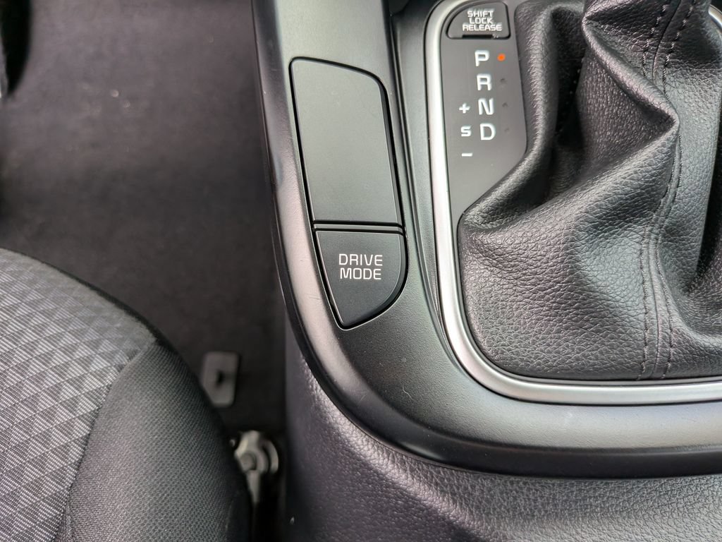 Certified 2025 Kia Soul LX w/ LX Technology Package FWD image 26