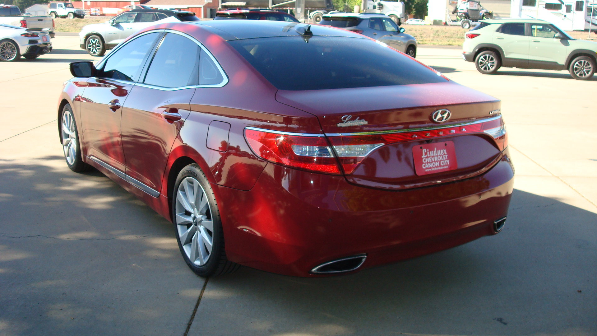 Used 2014 Hyundai Azera Limited w/ Option Group 02 FWD image 6