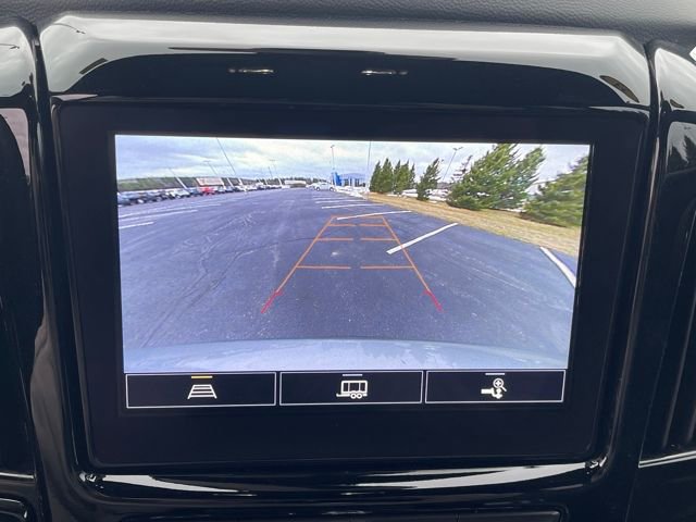 Used 2023 Chevrolet Traverse LT image 22