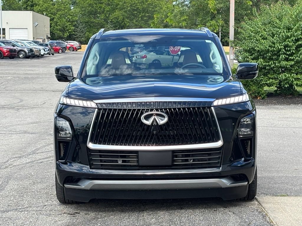 Used 2025 INFINITI QX80 Sensory AWD/4WD image 11
