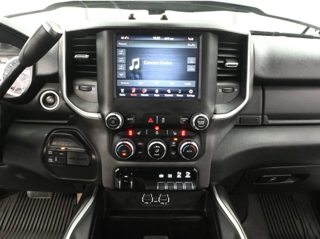 Used 2020 RAM 2500 Lone Star w/ Level 2 Equipment Group AWD/4WD image 35