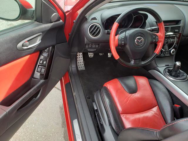 Used 2004 MAZDA RX-8 w/ MT Grand Touring Pkg image 9