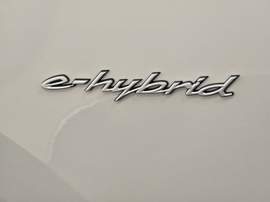New 2025 Porsche Cayenne E-Hybrid Coupe image 25