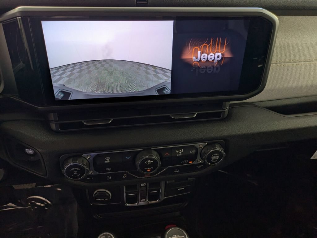 New 2026 Jeep Gladiator Sport AWD/4WD image 19