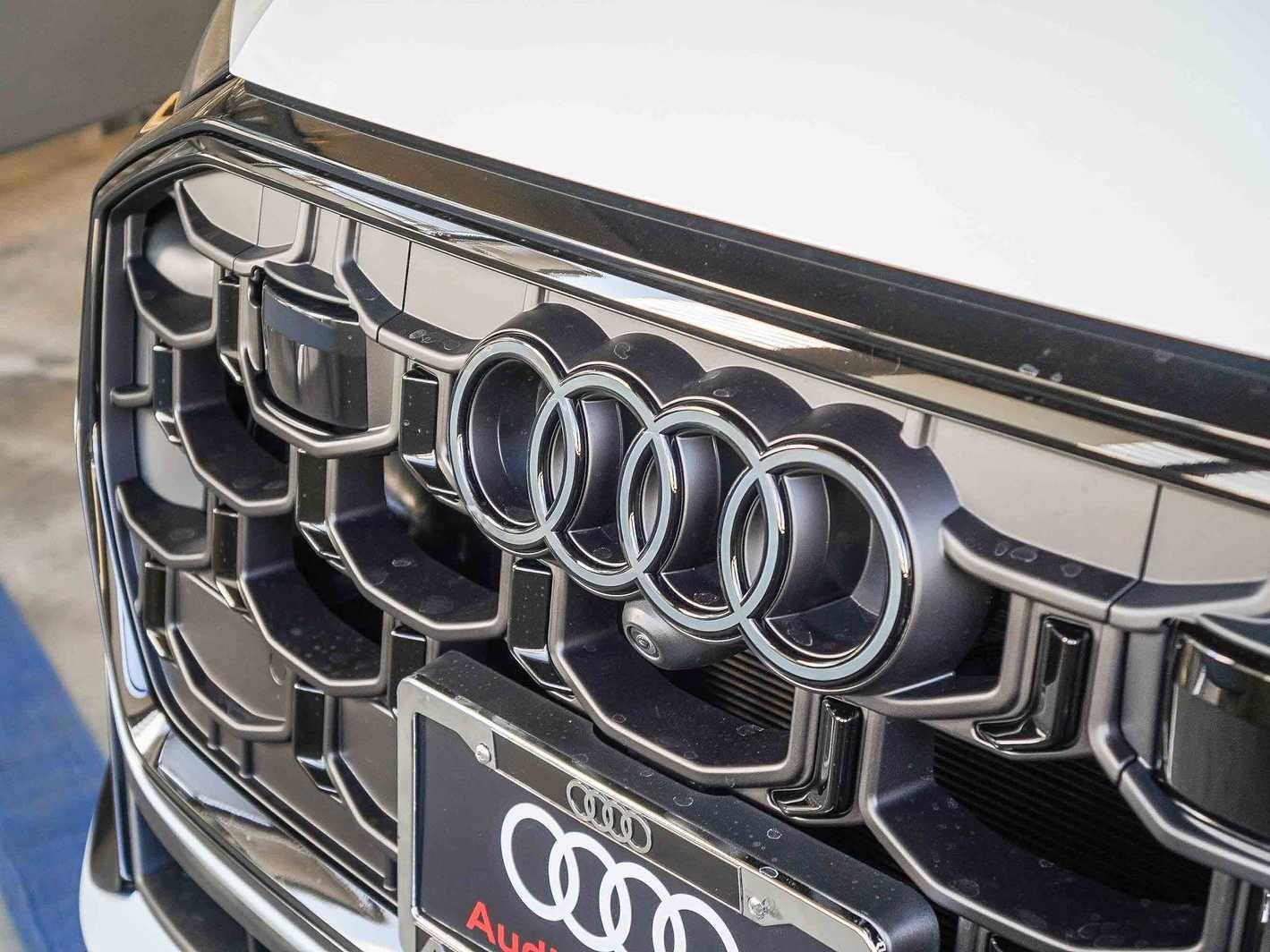 New 2026 Audi Q8 Premium Plus AWD/4WD image 9