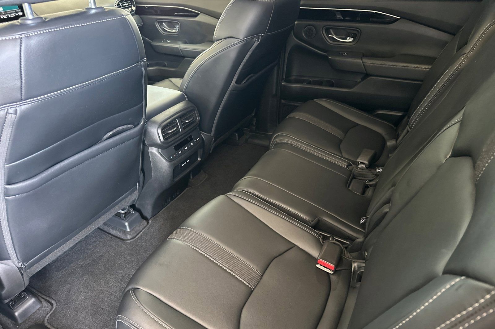 Certified 2025 Honda Pilot Touring image 12