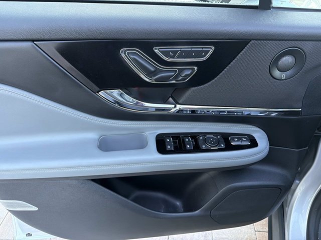 Certified 2020 Lincoln Corsair Reserve w/ Equipment Group 202A AWD/4WD image 11