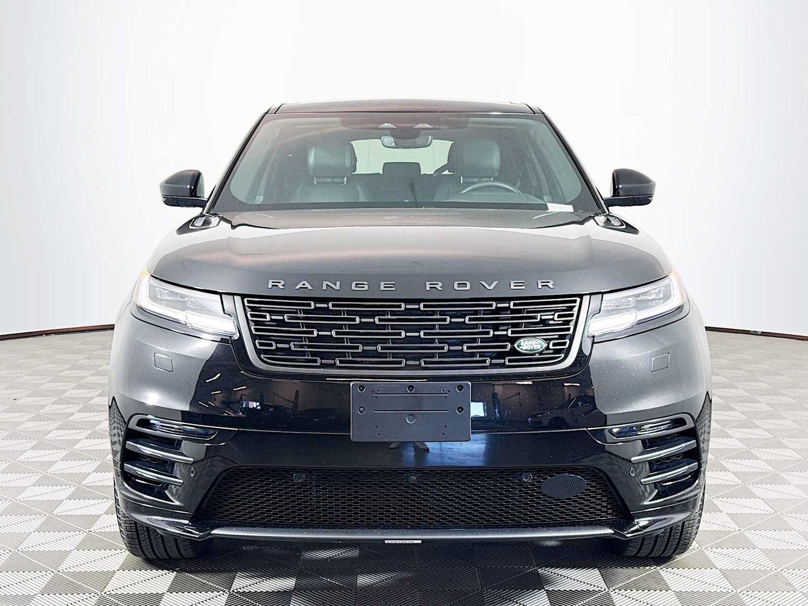Used 2026 Land Rover Range Rover Velar Dynamic SE AWD/4WD image 2