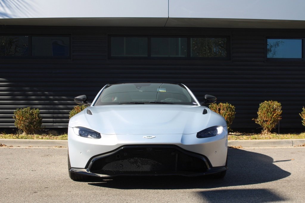 Used 2020 Aston Martin V8 Vantage Coupe image 10