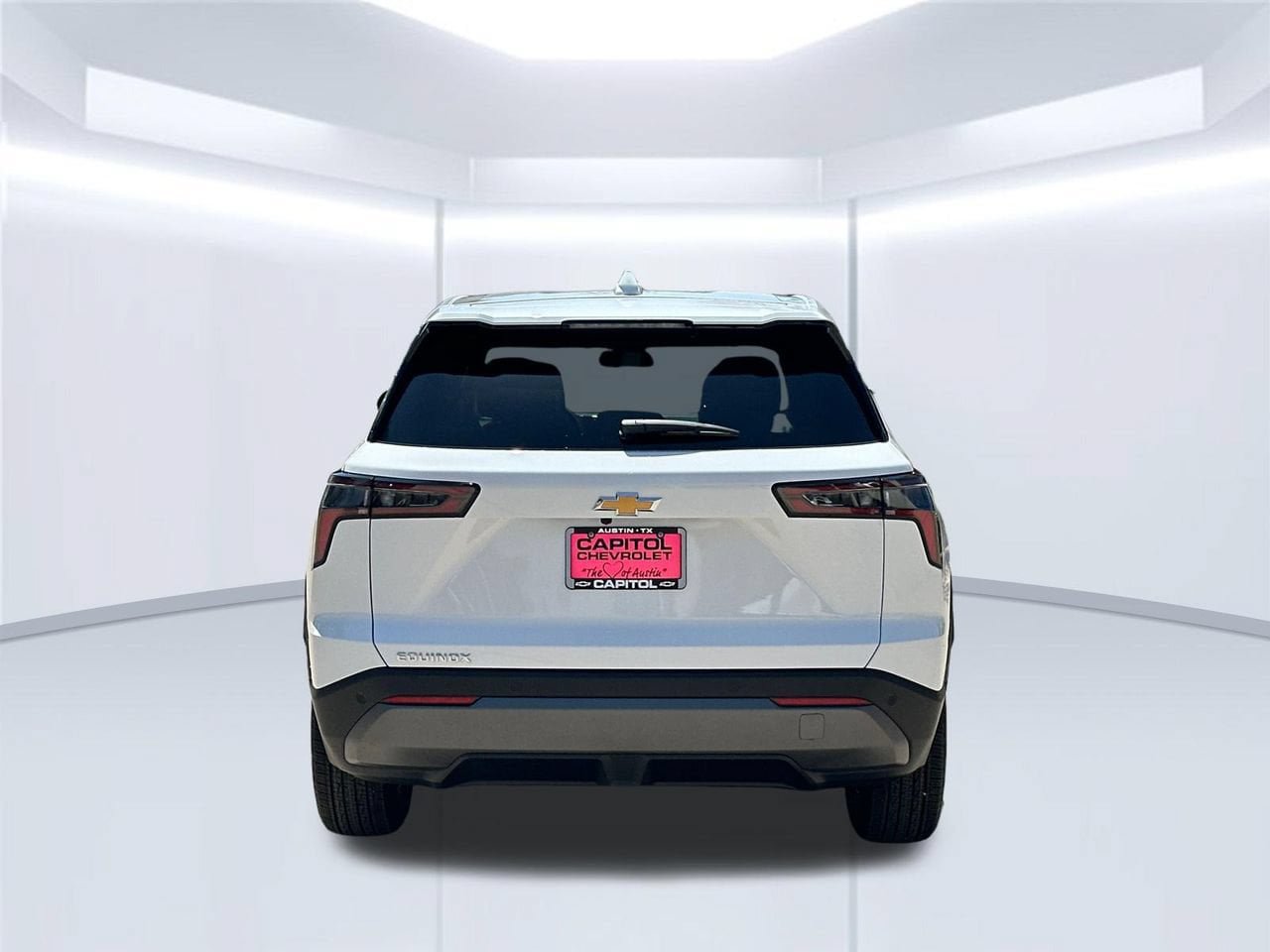 New 2027 Chevrolet Equinox LT FWD image 4