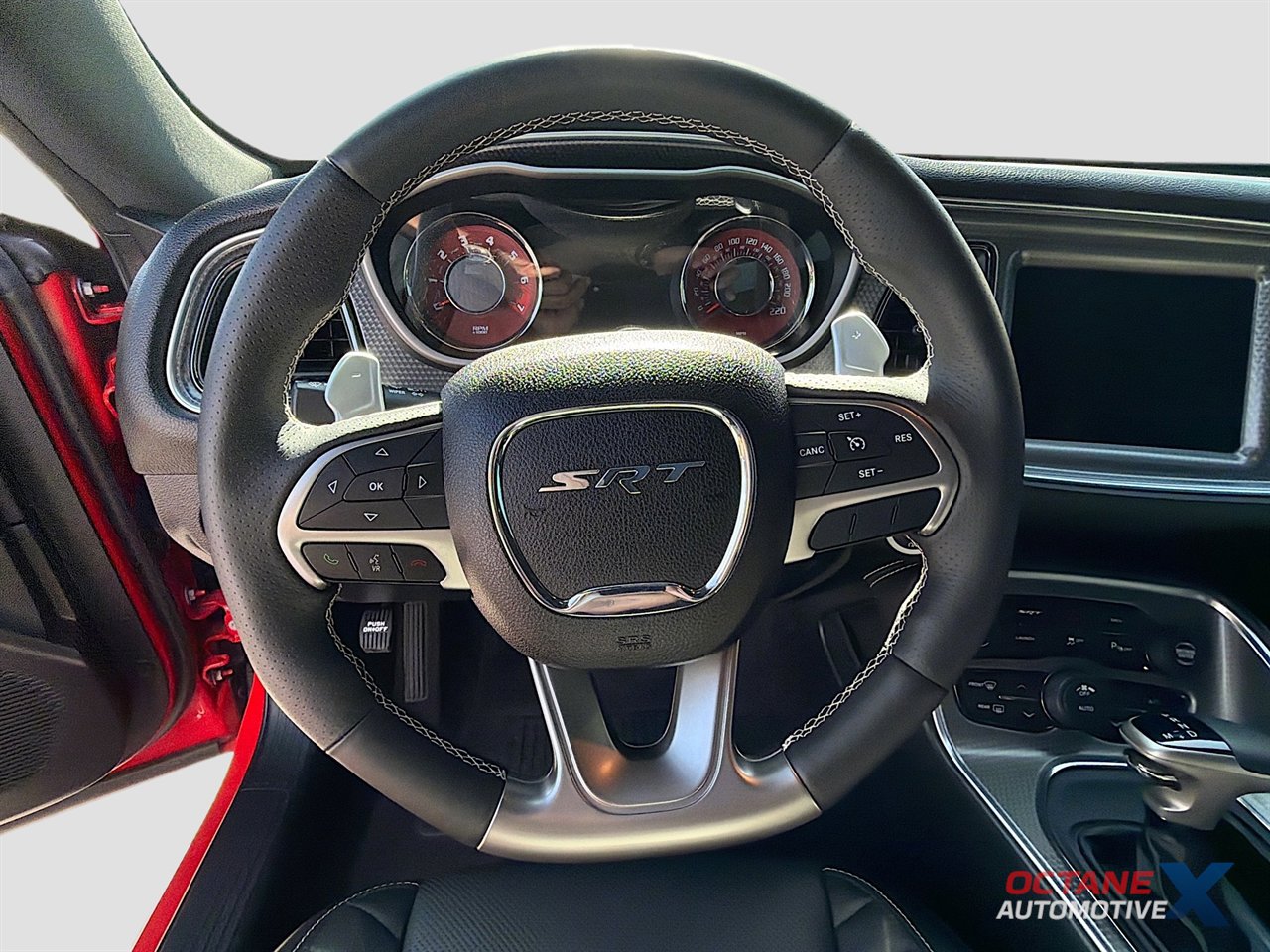 Used 2016 Dodge Challenger SRT Hellcat image 11
