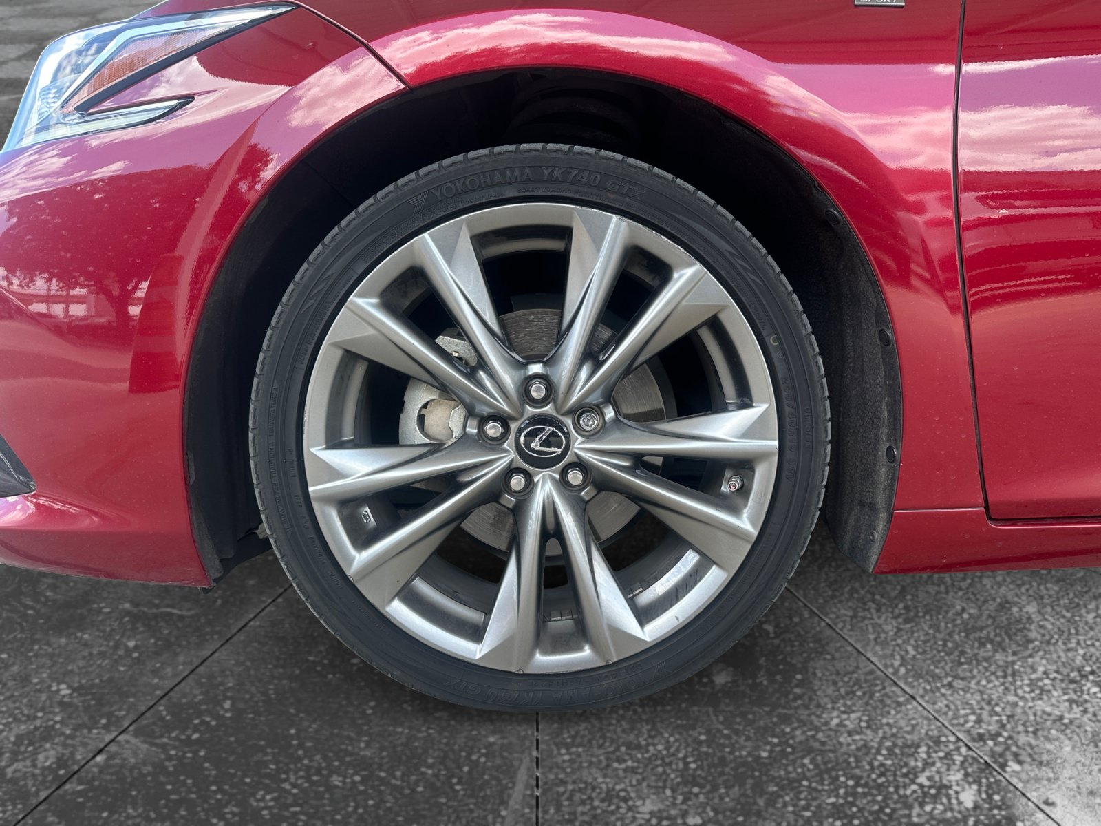 Used 2019 Lexus ES 350 F Sport w/ Accessory Package 2 FWD image 9