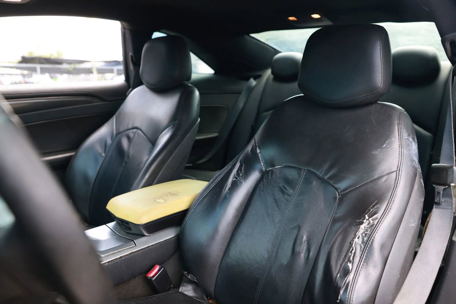 Used 2011 Cadillac CTS Coupe RWD image 18
