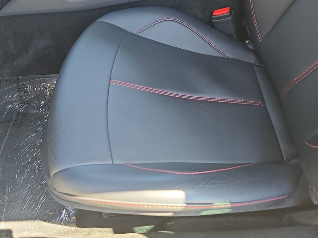 Used 2023 Aston Martin V8 Vantage Coupe image 28