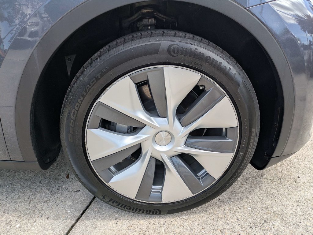 Used 2023 Tesla Model Y Long Range AWD/4WD image 11