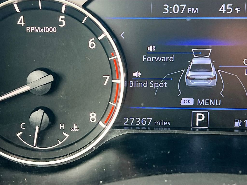 Used 2025 Nissan Altima 2.5 SV FWD image 14