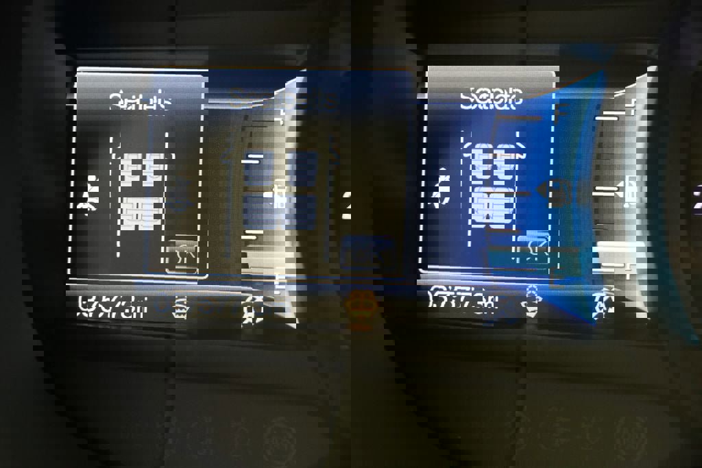 Used 2022 Ford Edge ST-Line image 18