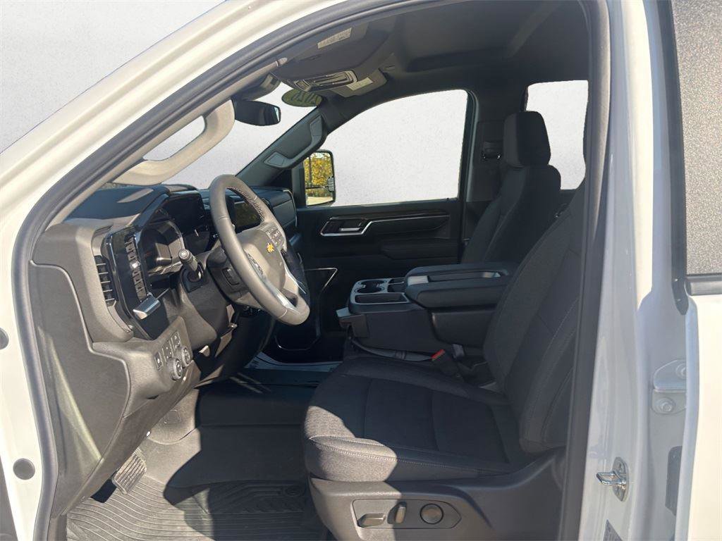 New 2026 Chevrolet Silverado 2500 LT image 9