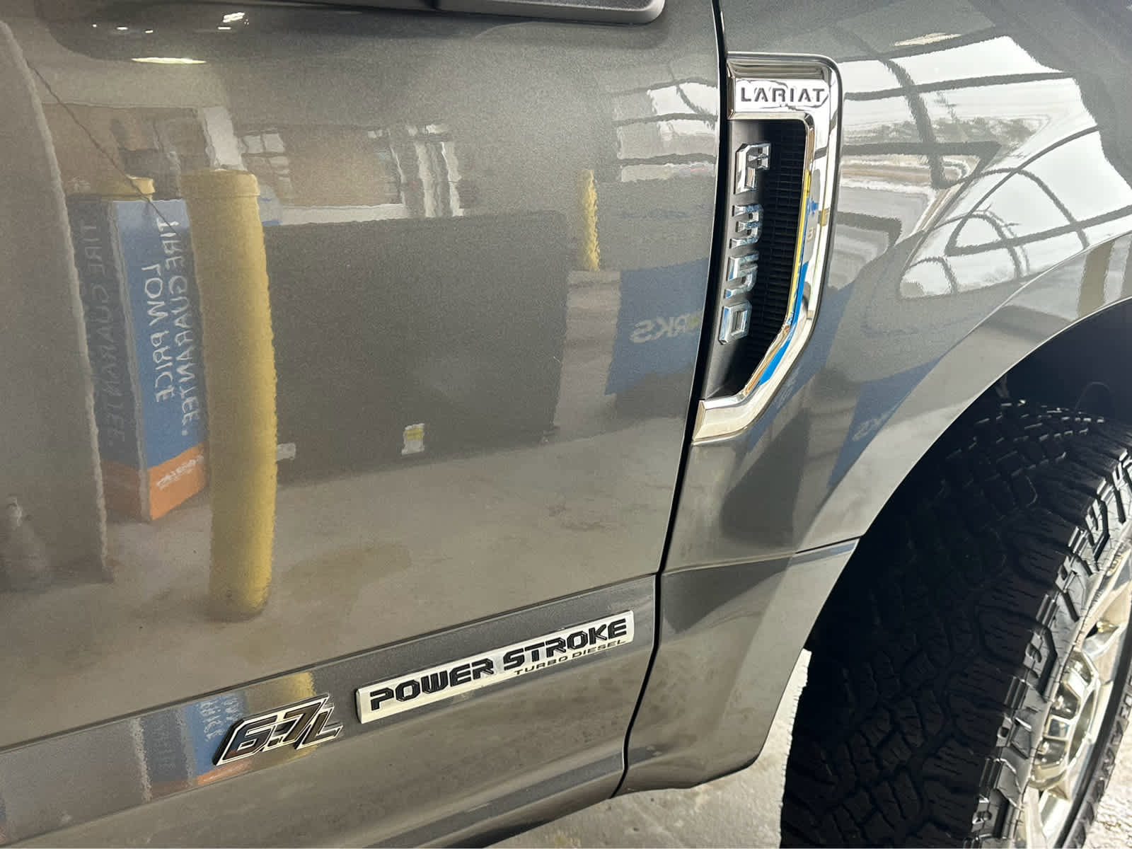 Certified 2017 Ford F350 Lariat w/ Chrome Package image 43