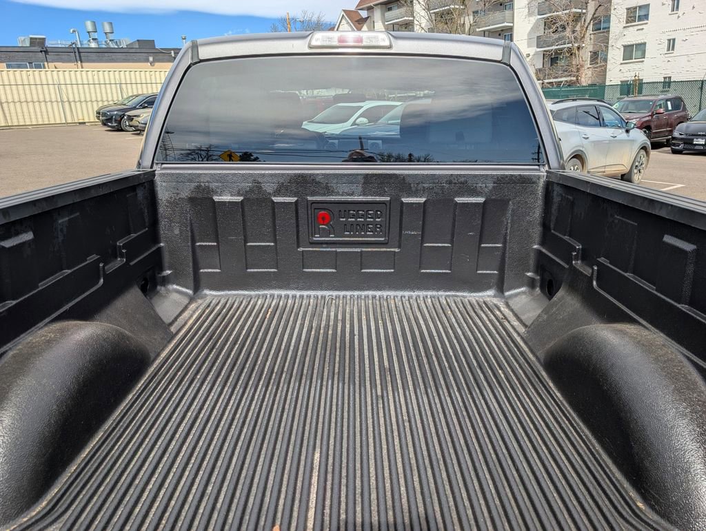 Used 2013 Ford F150 XLT w/ XLT Chrome Pkg AWD/4WD image 21