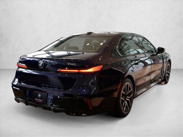 Used 2026 BMW 740i xDrive AWD/4WD image 2