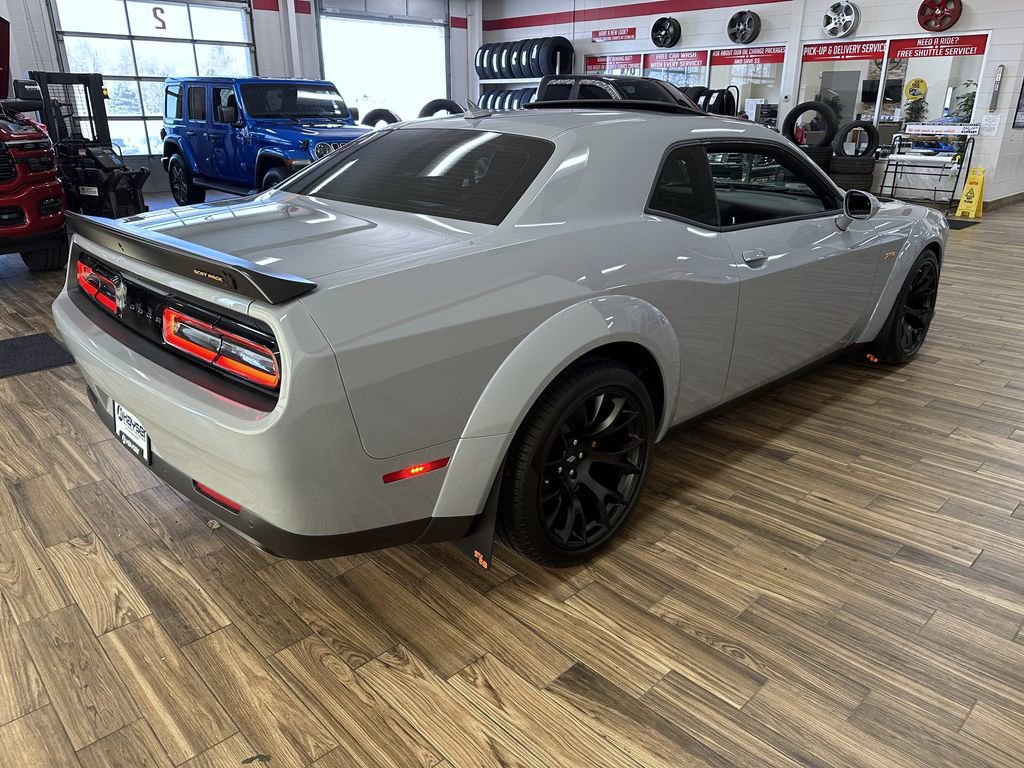 Used 2022 Dodge Challenger R/T Scat Pack image 6