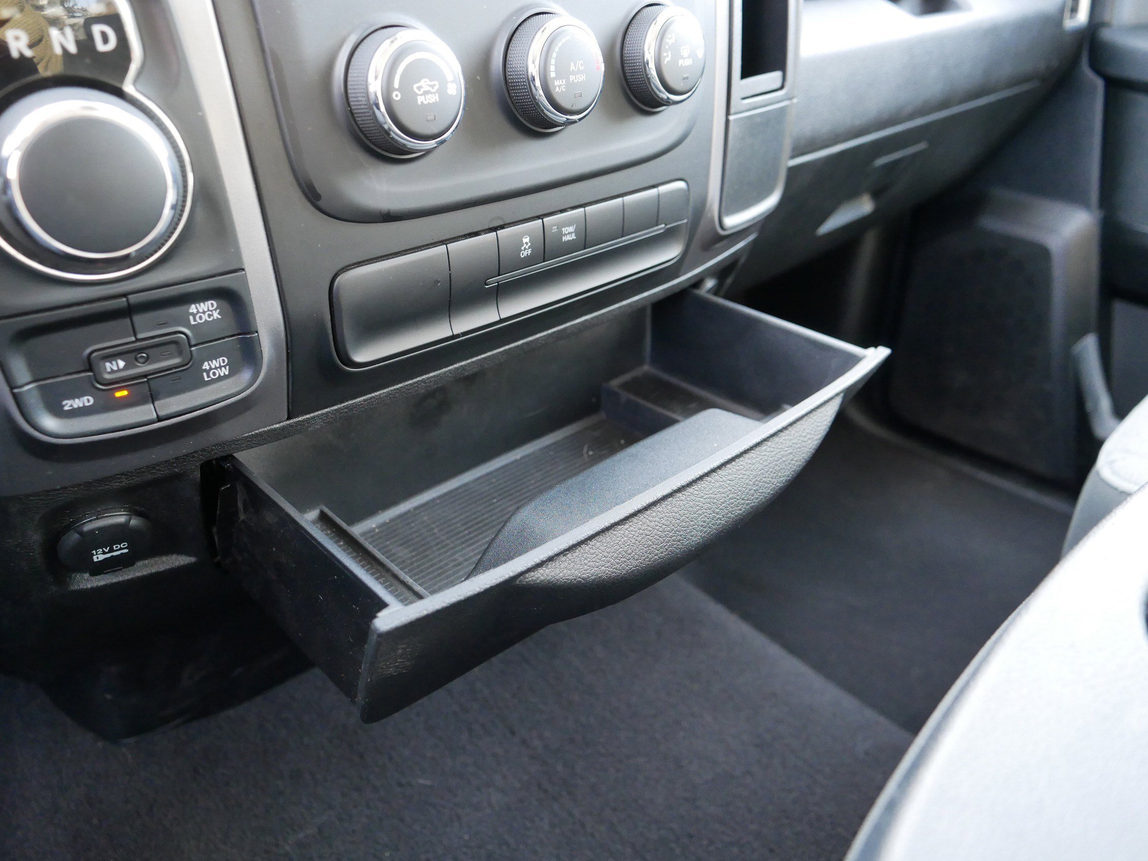 Certified 2024 RAM 1500 Classic SLT image 32