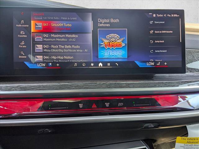 Used 2024 BMW i7 M70 w/ Premium Package image 12