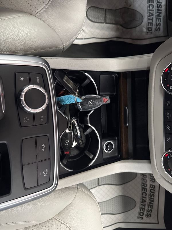 Used 2013 Mercedes-Benz GL 450 4MATIC image 17