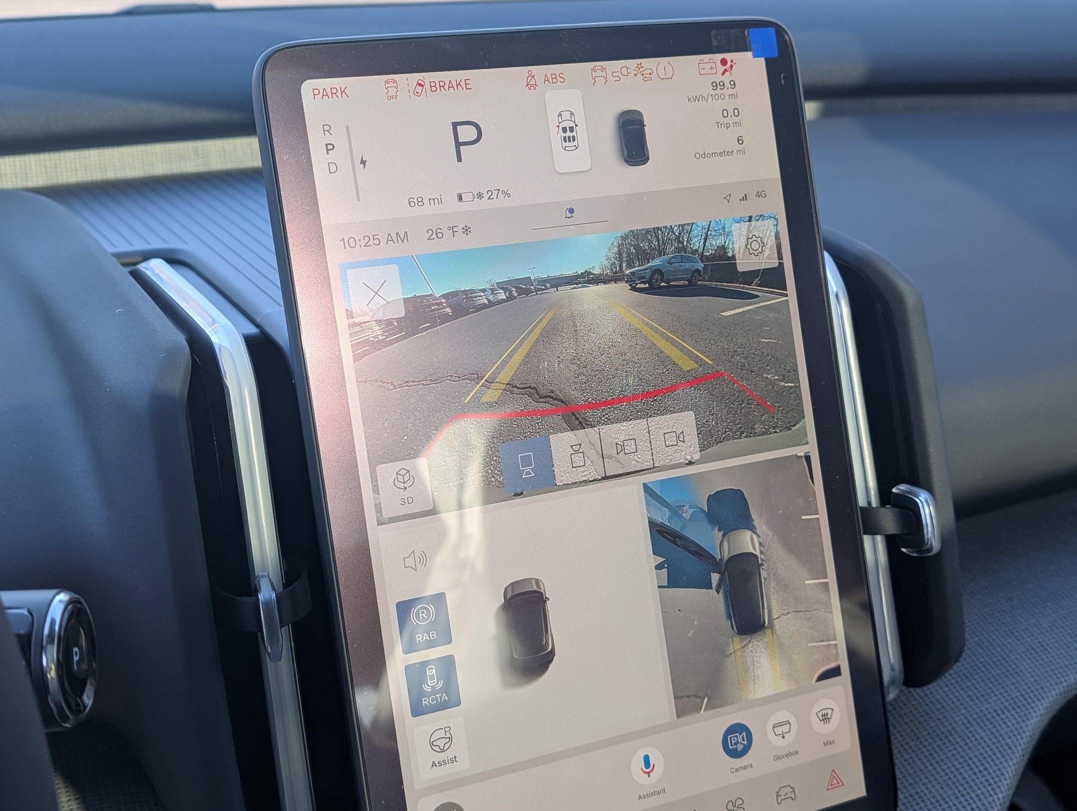 New 2026 Volvo EX30 Cross Country Ultra w/ Protection Package Premier image 17