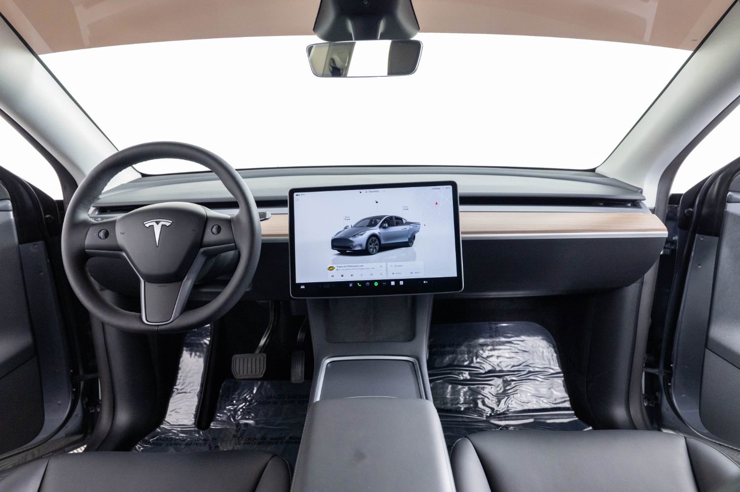 Used 2025 Tesla Model Y Long Range RWD image 31