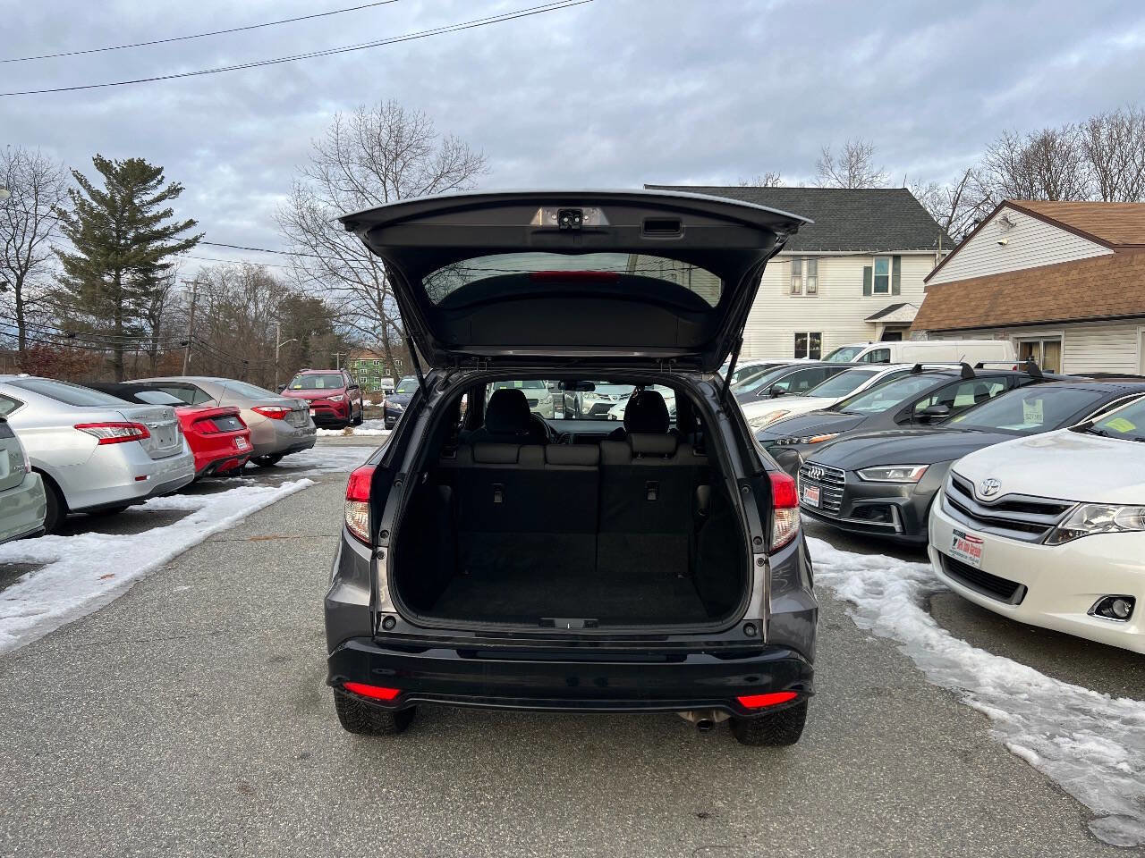 Used 2022 Honda HR-V Sport image 9