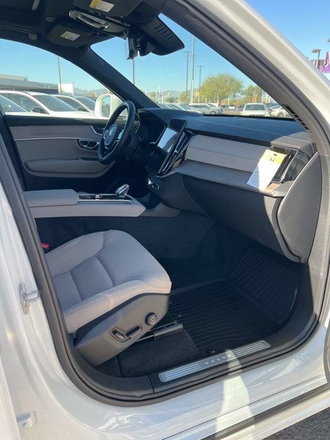 New 2026 Volvo XC90 B5 Plus w/ Protection Package AWD/4WD image 28