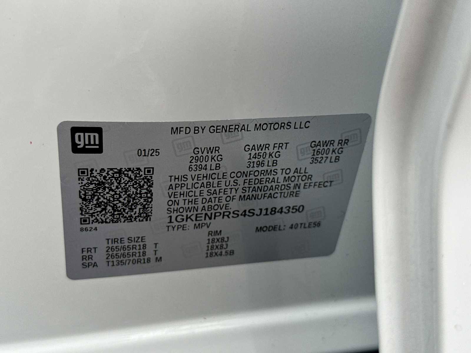 Used 2025 GMC Acadia AT4 w/ LPO, Floor Liner Package AWD/4WD image 28