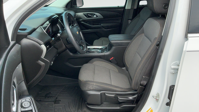 Used 2020 Chevrolet Traverse LS w/ LPO, Blackout Package FWD image 19