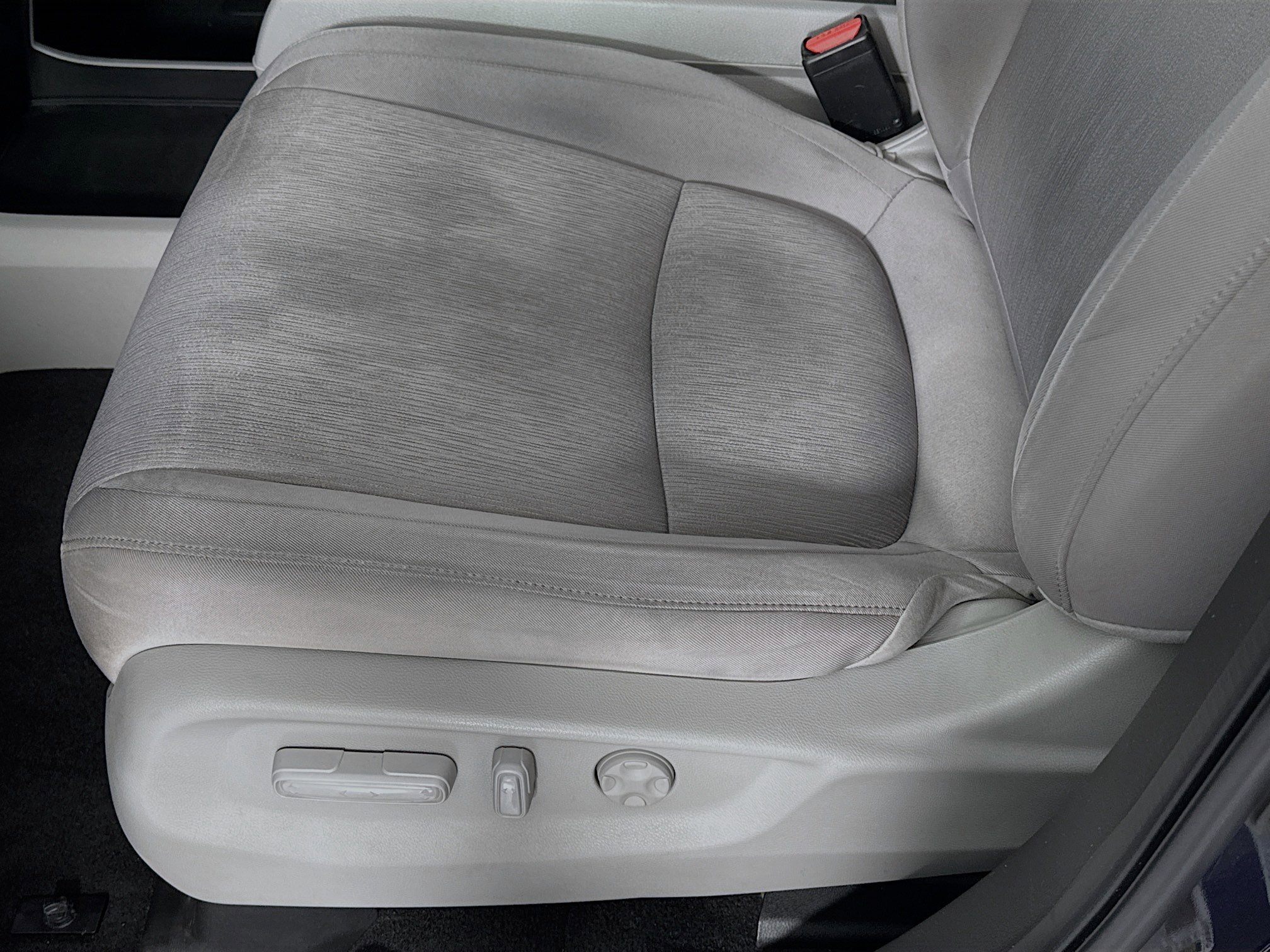 Certified 2023 Honda Odyssey EX image 18