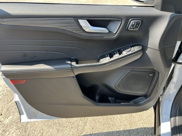 New 2025 Ford Escape Base w/ PHEV Premium Package image 11