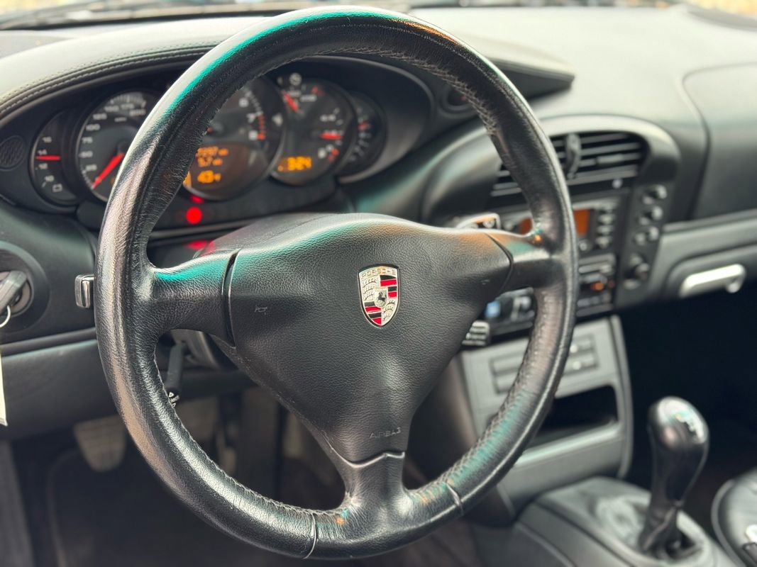 Used 2002 Porsche 911 Carrera 4 image 16