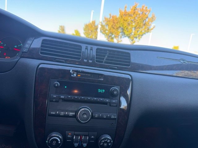 Used 2013 Chevrolet Impala LT FWD image 13