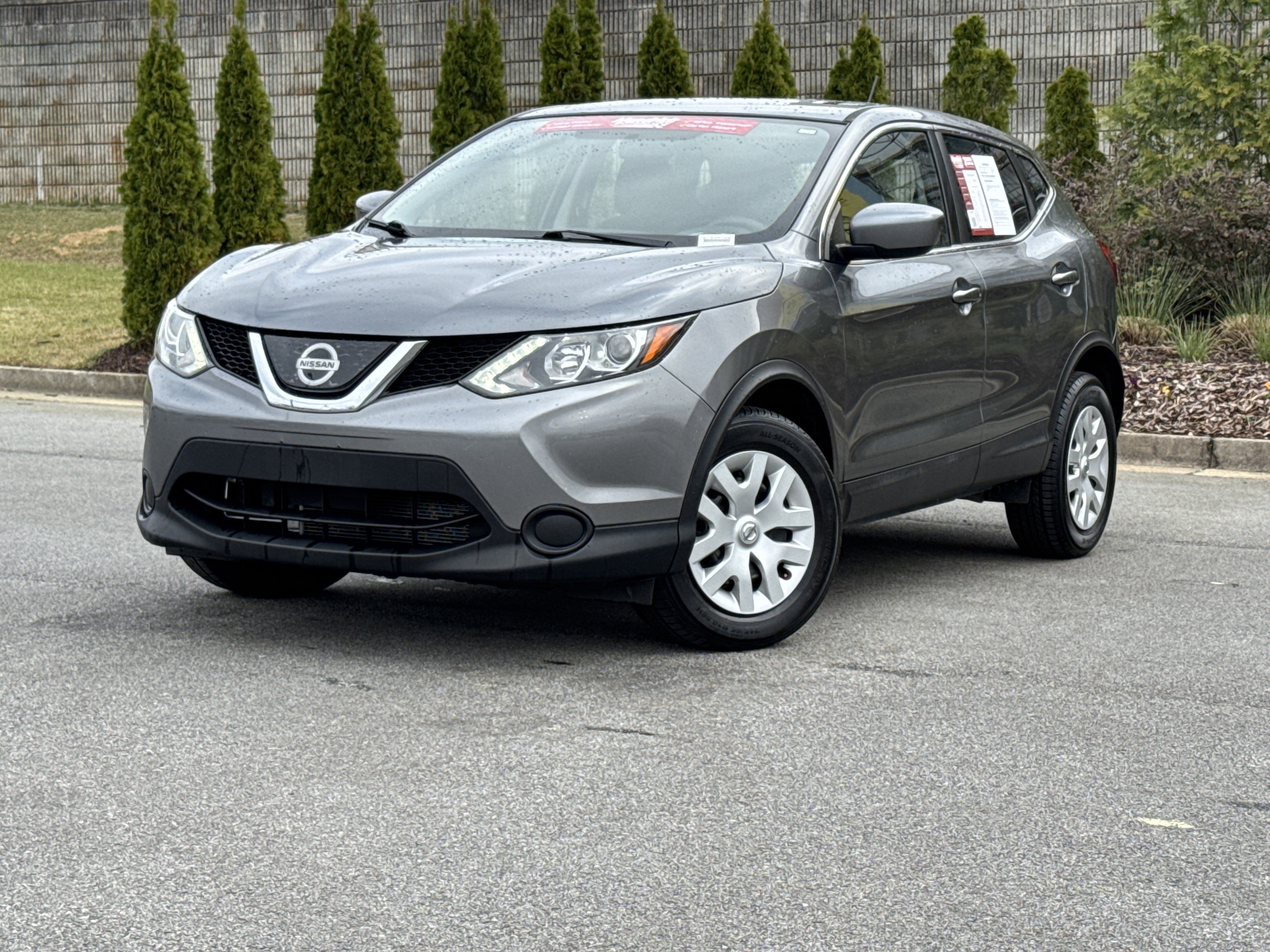 Used 2019 Nissan Rogue Sport S image 5