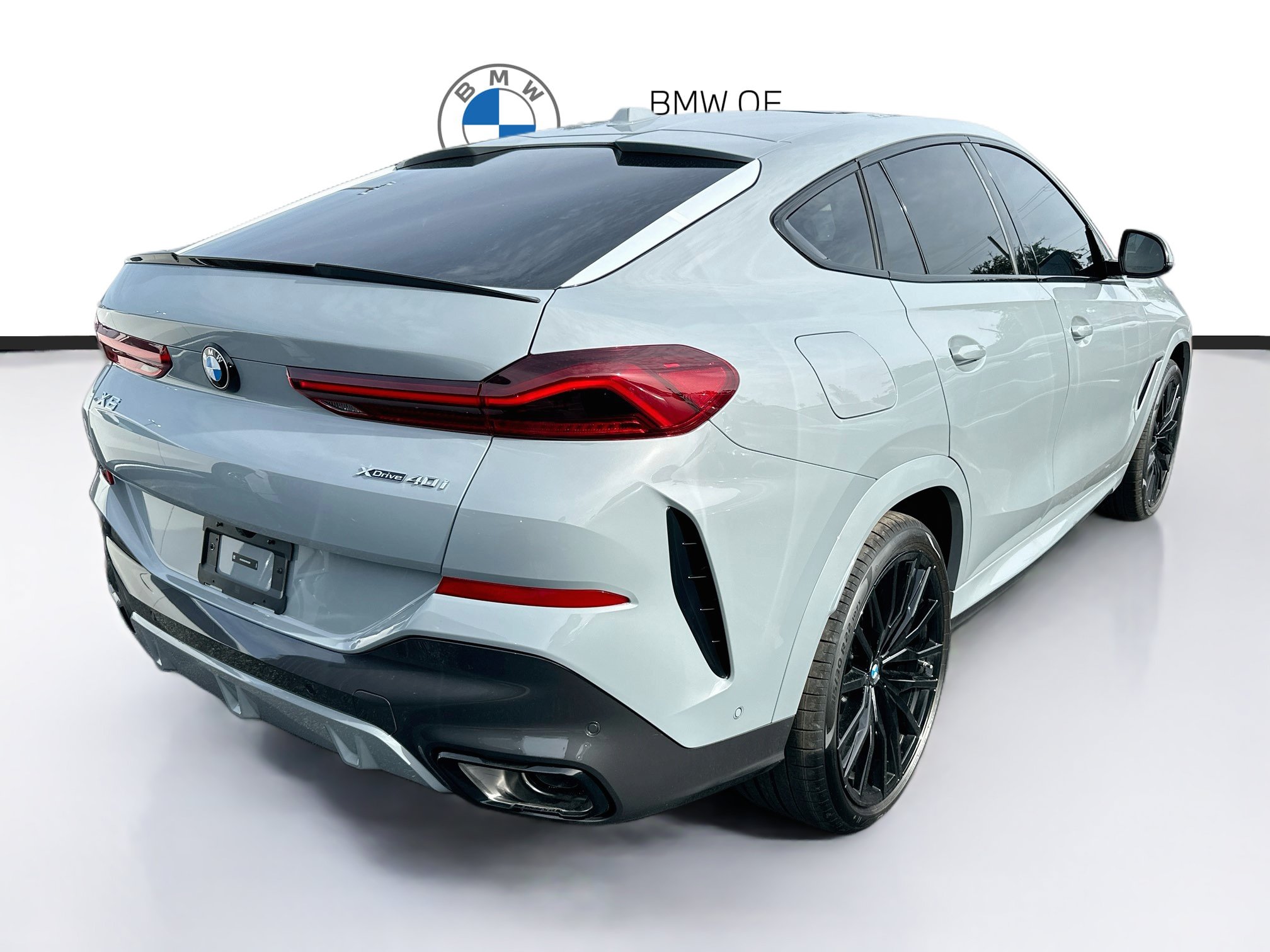 New 2027 BMW X6 xDrive40i w/ Premium Package AWD/4WD image 4