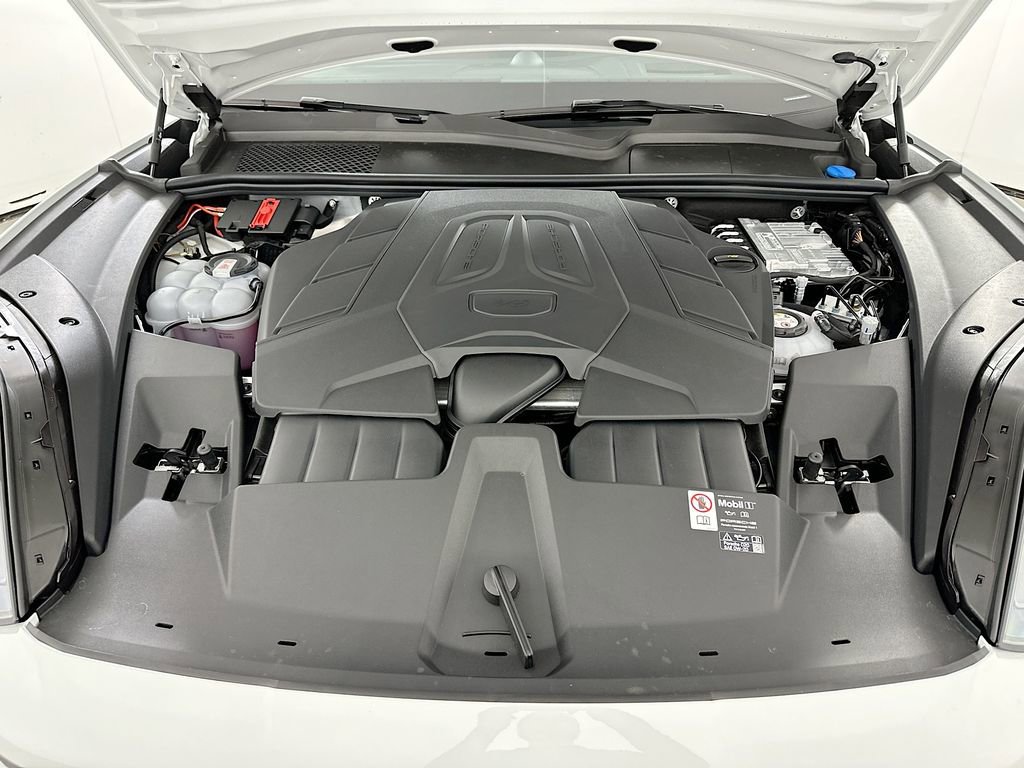 New 2026 Porsche Cayenne E-Hybrid Coupe image 32