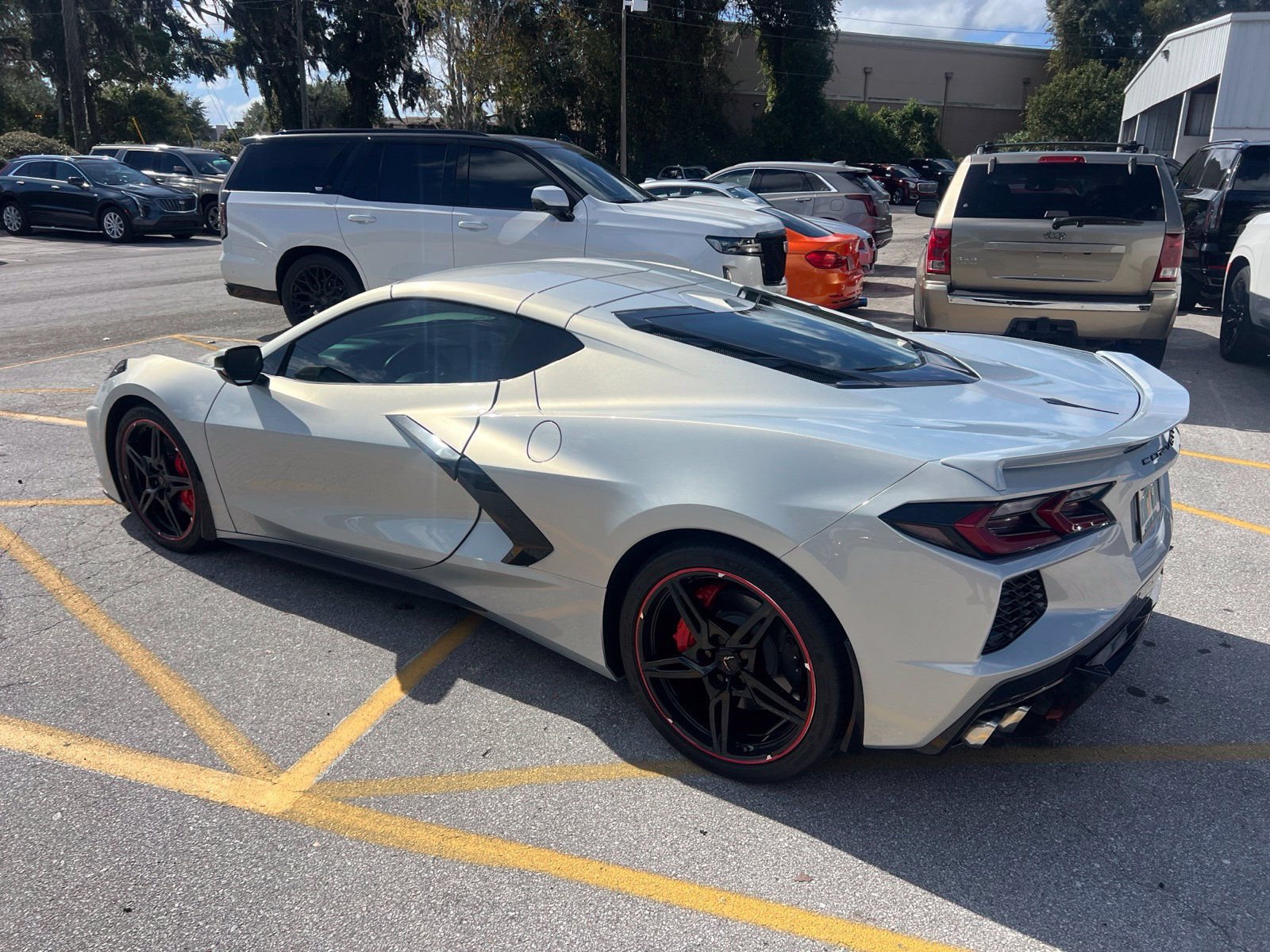 Used 2022 Chevrolet Corvette Stingray Preferred Cpe w/ Engine Appearance Package RWD image 4