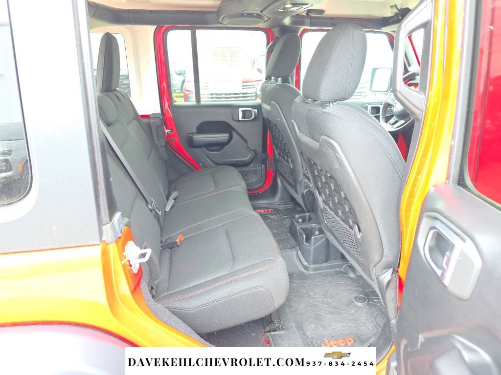 Used 2019 Jeep Wrangler Unlimited Rubicon w/ Dual Top Group AWD/4WD image 38