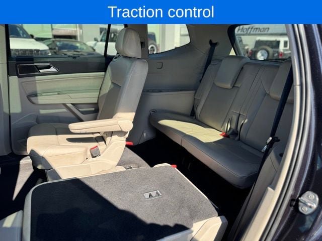 Used 2018 Volkswagen Atlas SEL w/ R-Line Package AWD/4WD image 26