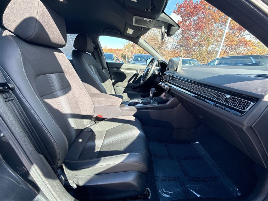 Used 2025 Honda Civic Sport image 24