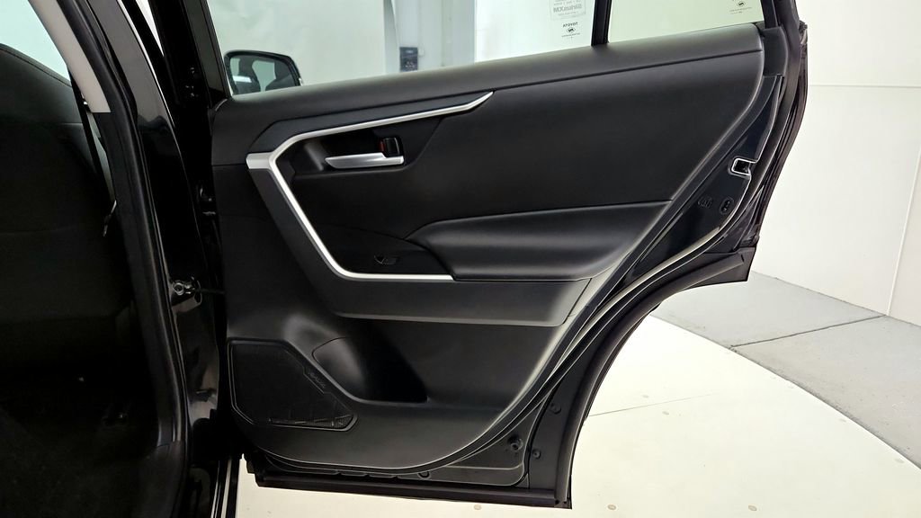 Certified 2025 Toyota RAV4 XLE AWD/4WD image 19