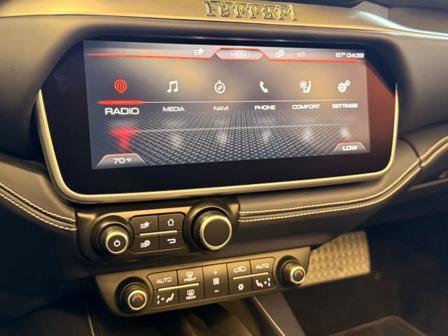 Used 2019 Ferrari Portofino RWD image 26