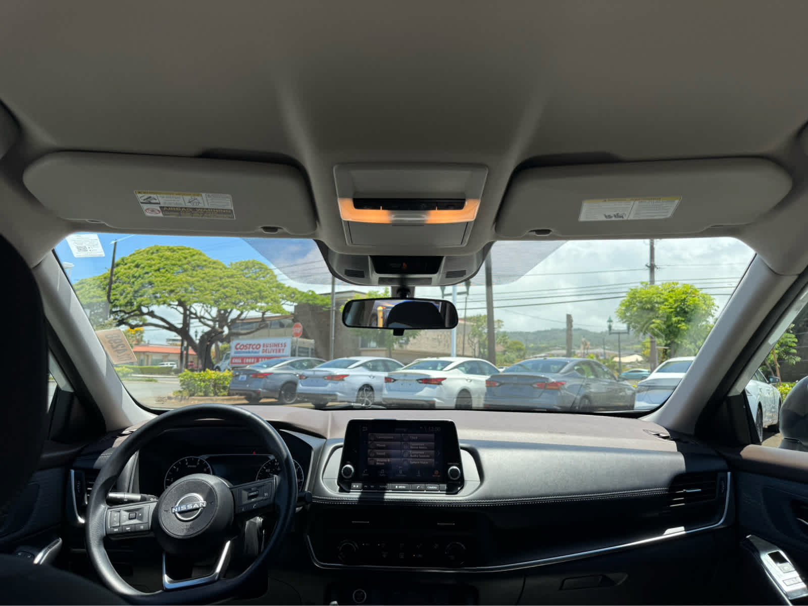 Used 2023 Nissan Rogue S FWD image 10